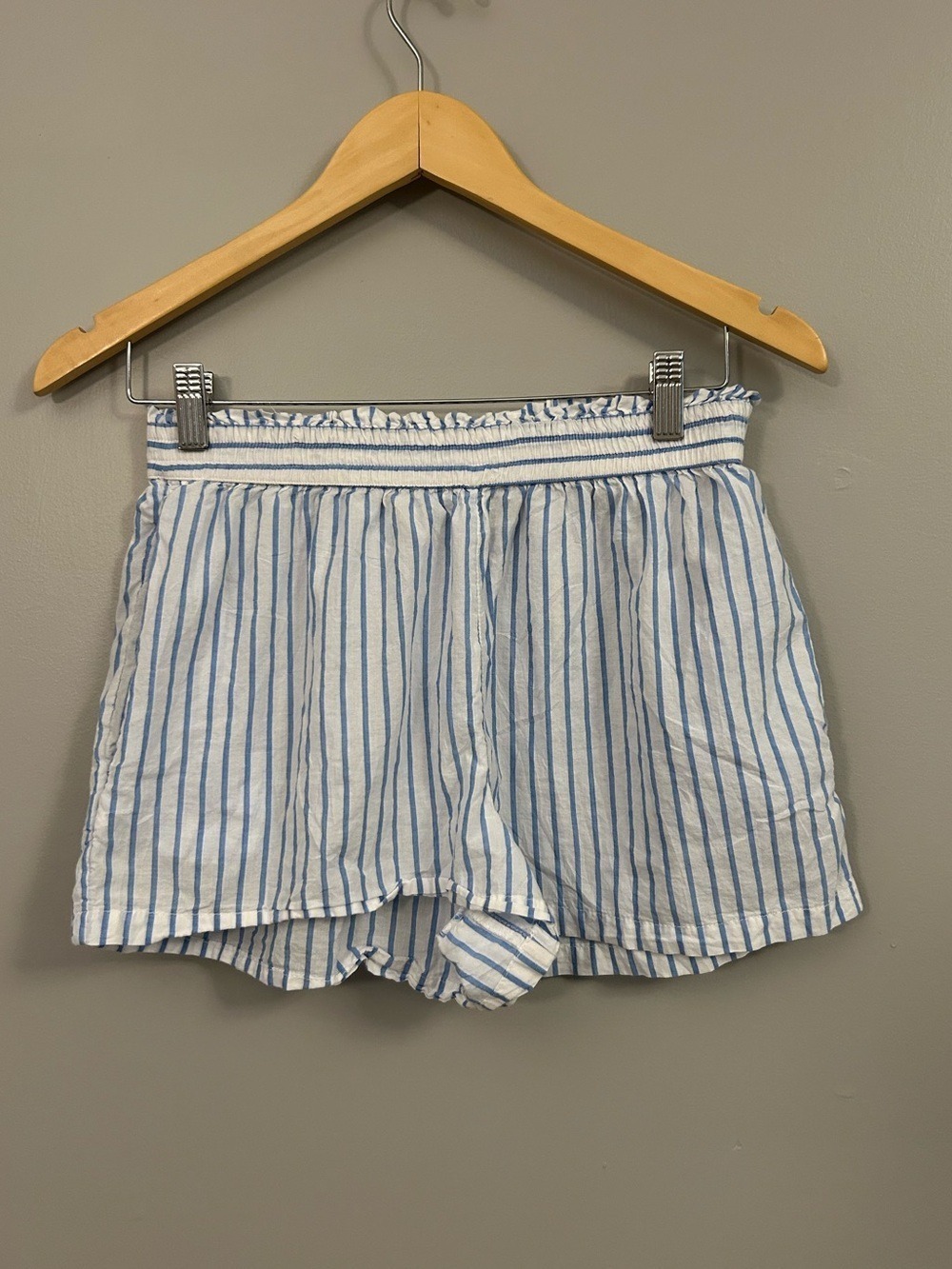 Calypso St. Barth Blue and White Striped High-Waist Relaxed Shorts Small